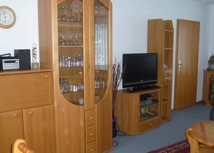 度假居 Haus Seestern 比苏姆